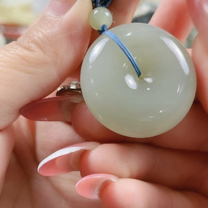 未镶嵌和田玉挂件