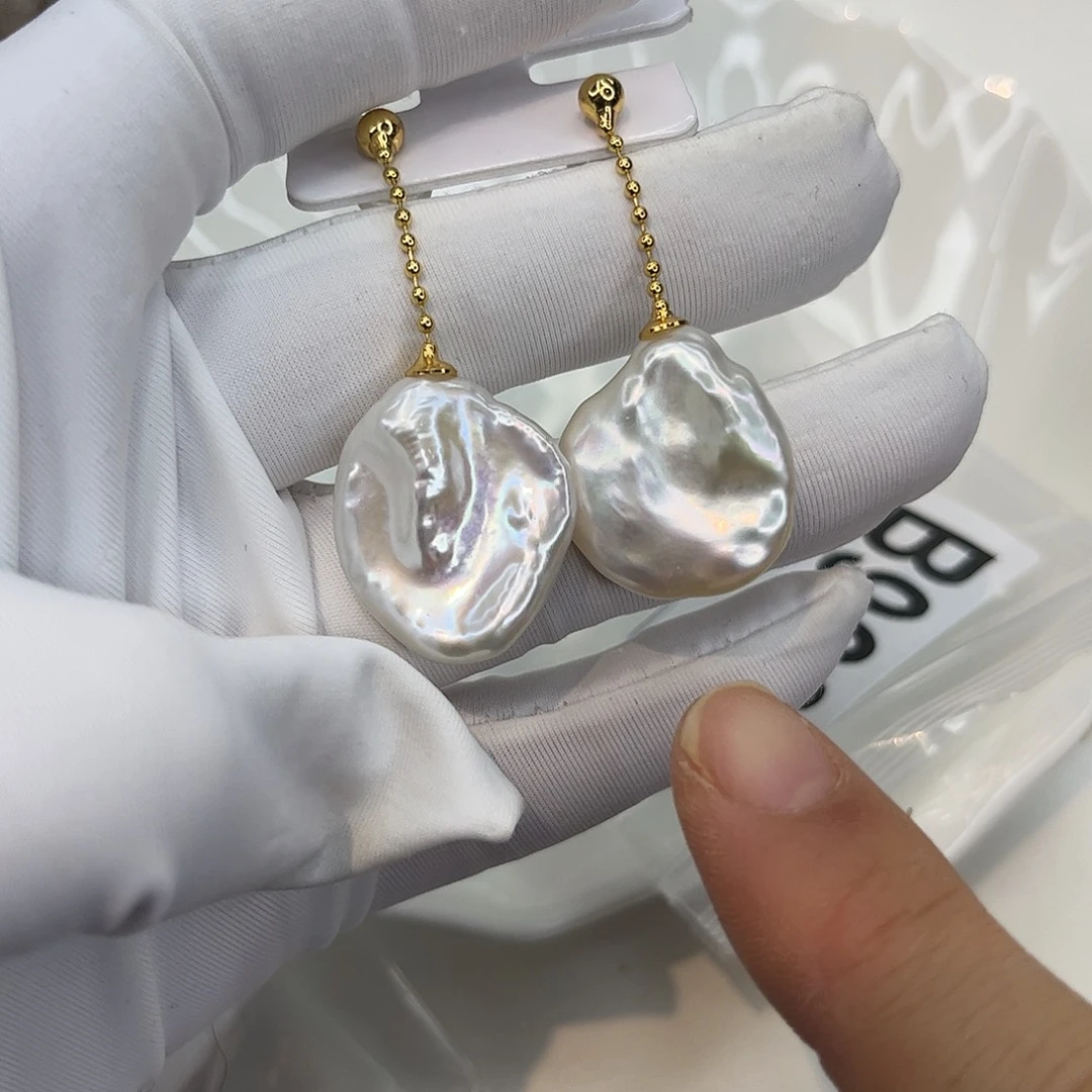 淡水珍珠合金耳饰