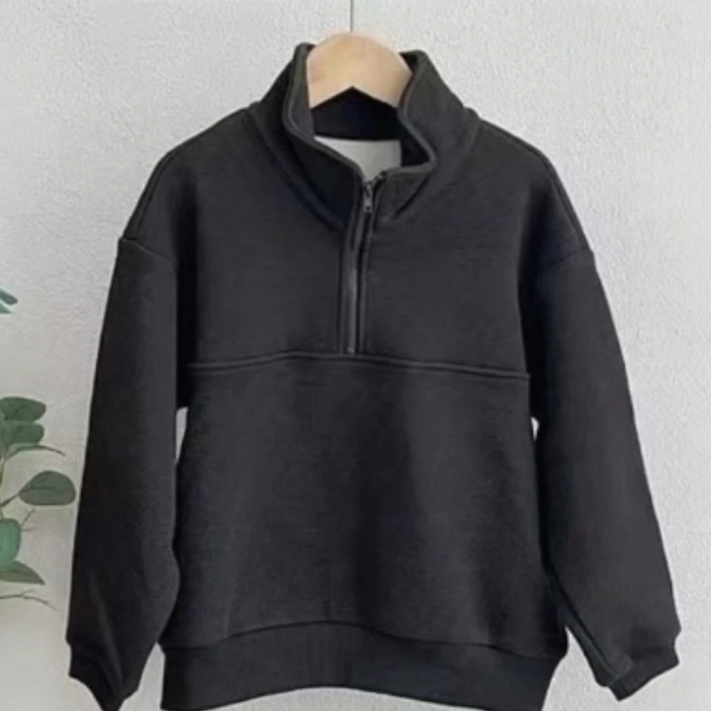 0373   听家卫衣