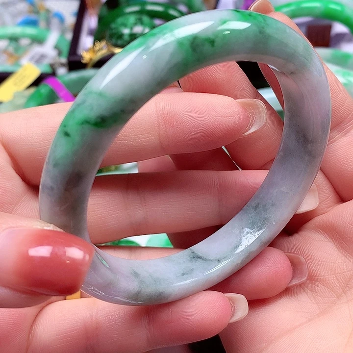 翡翠未镶嵌手镯翡翠手镯