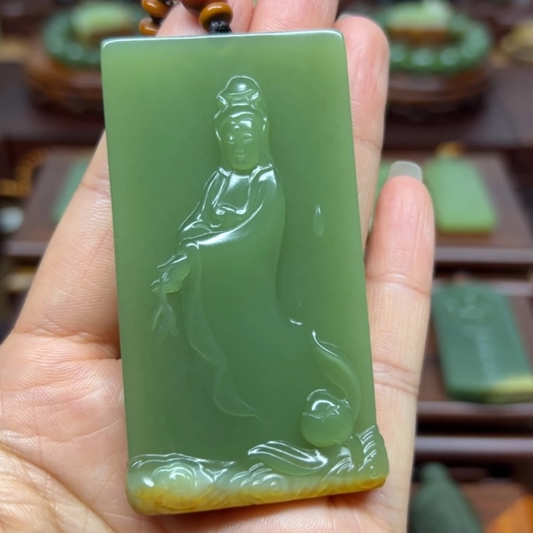 【闪购商品】颈饰未镶嵌岫岩河磨玉（透闪石质玉）─****e观音