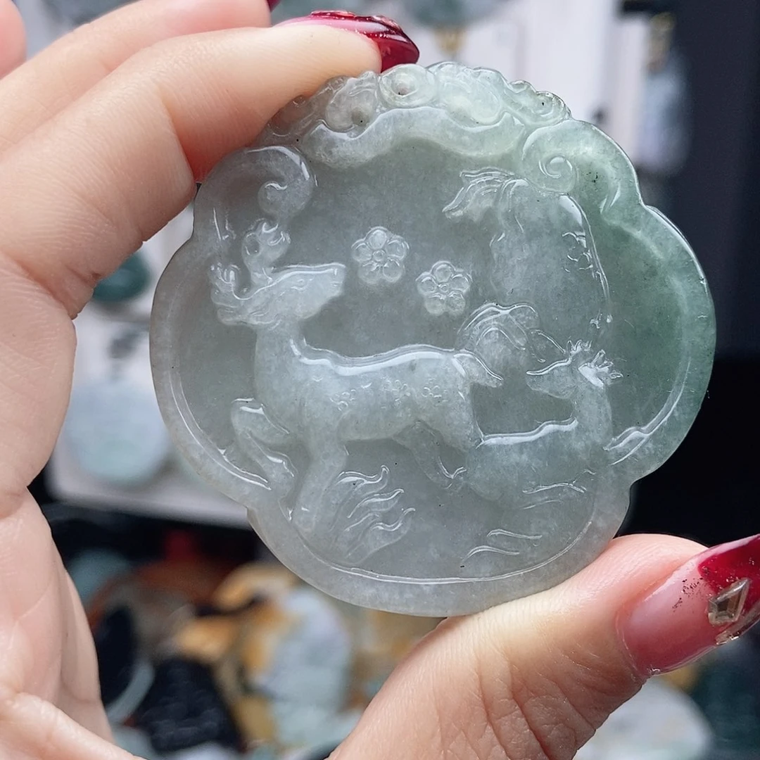 翡翠颈饰未镶嵌翡翠