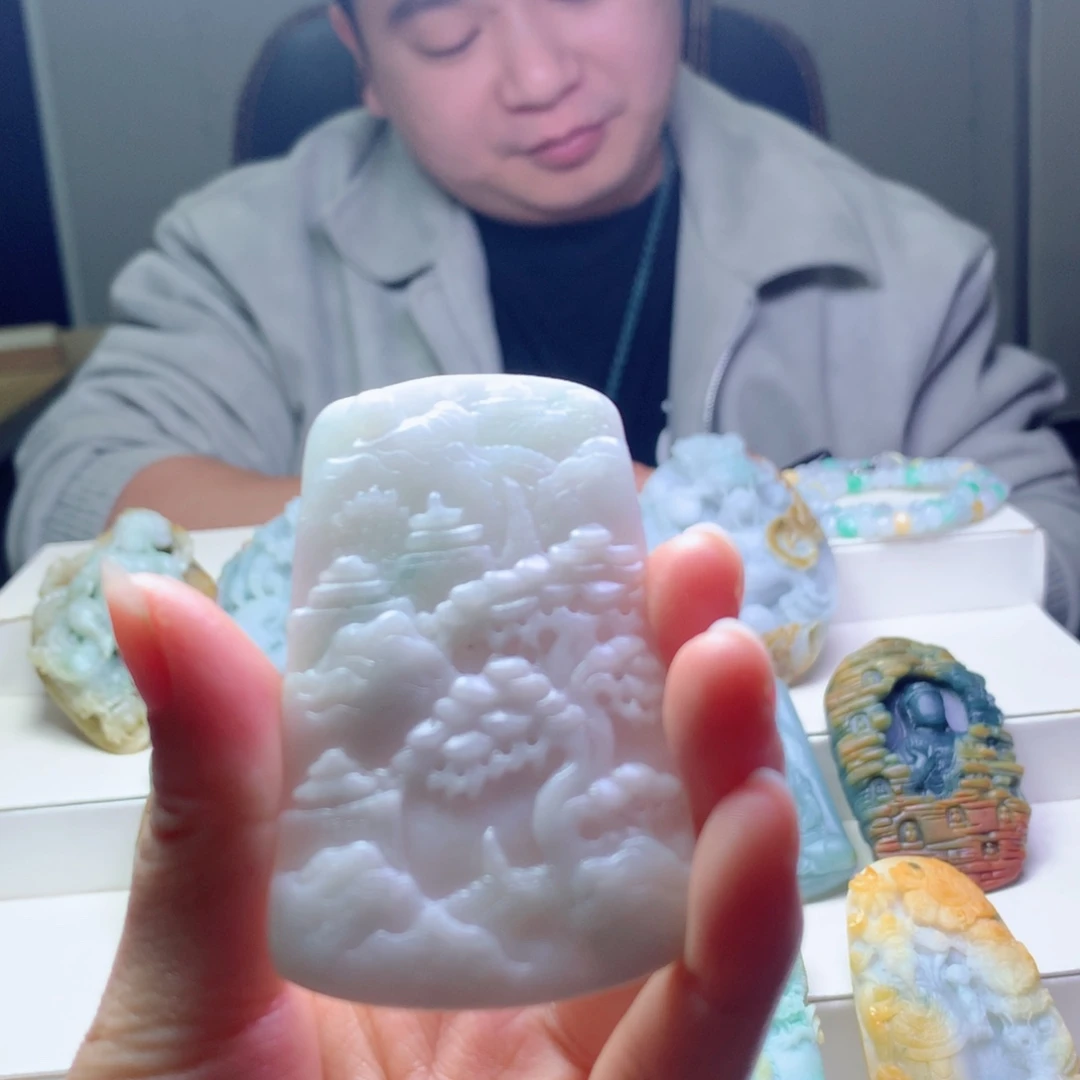 定制翡翠未镶嵌翡翠