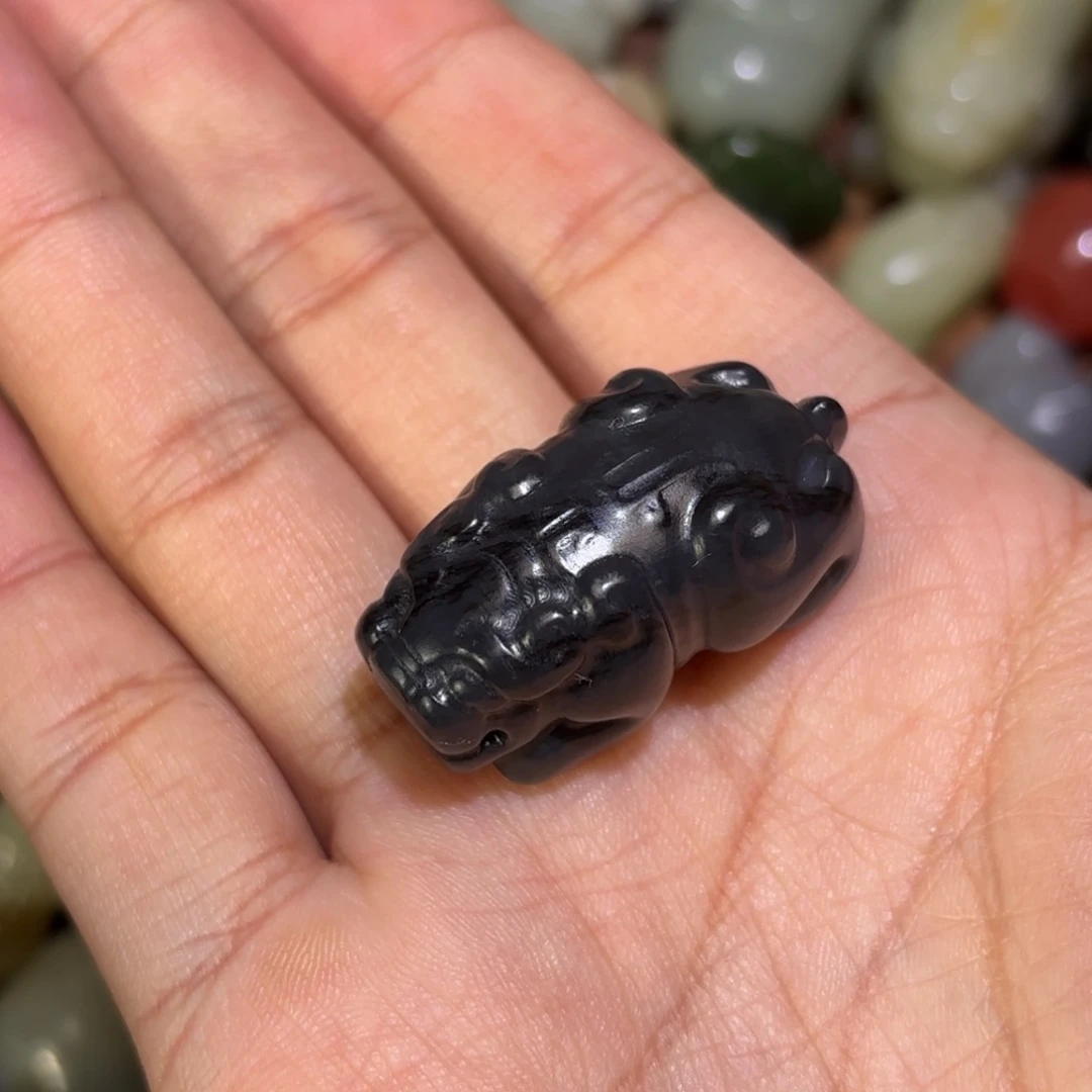 和田玉未镶嵌珠宝半成品