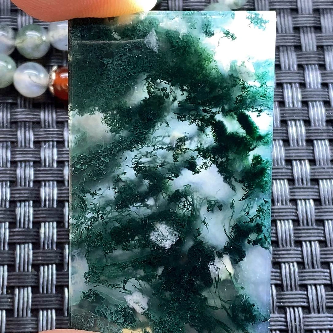 玛瑙/玉髓颈饰未镶嵌^****?