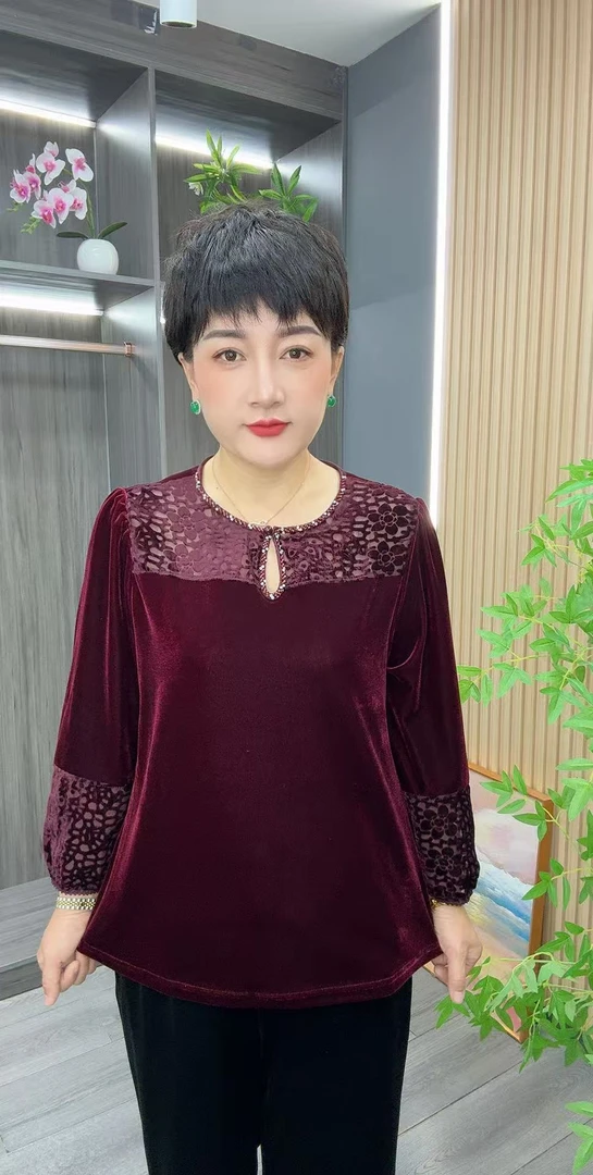 水滴圆领烧花镂空丝绒衫