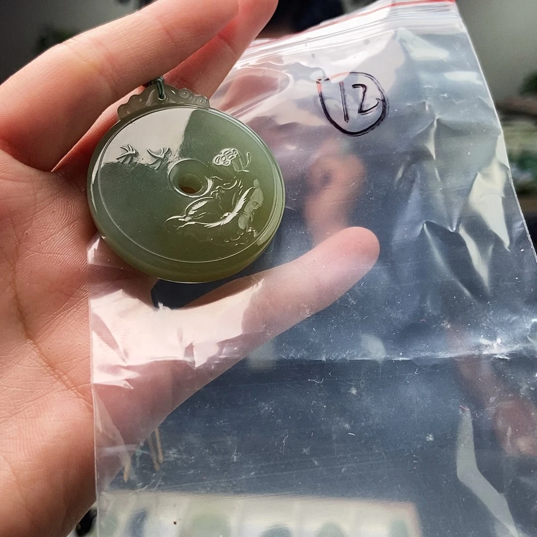 和田玉未镶嵌颈饰颜色多样性发拍一发一