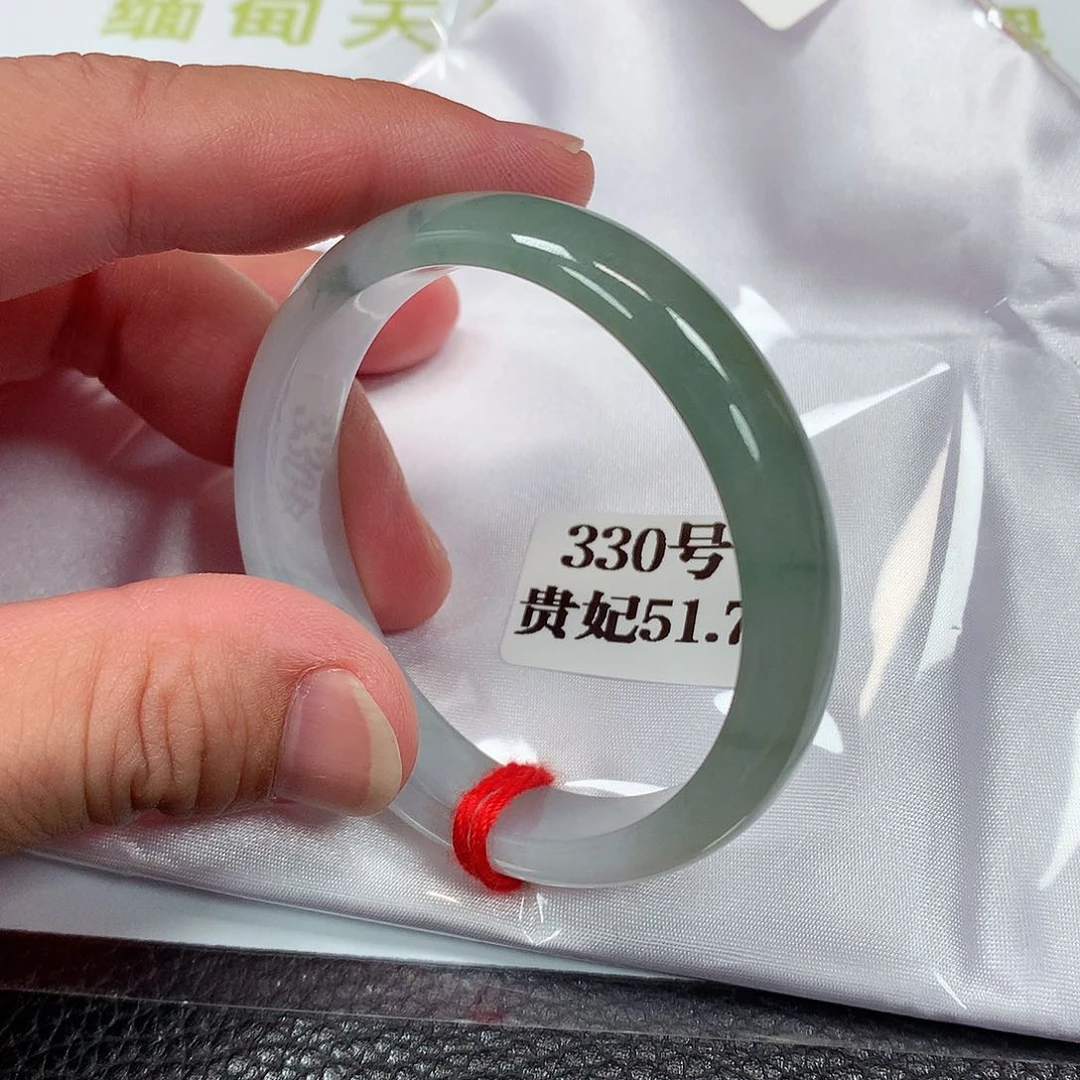 【闪购商品】未镶嵌手镯（贵妃镯）翡翠330号