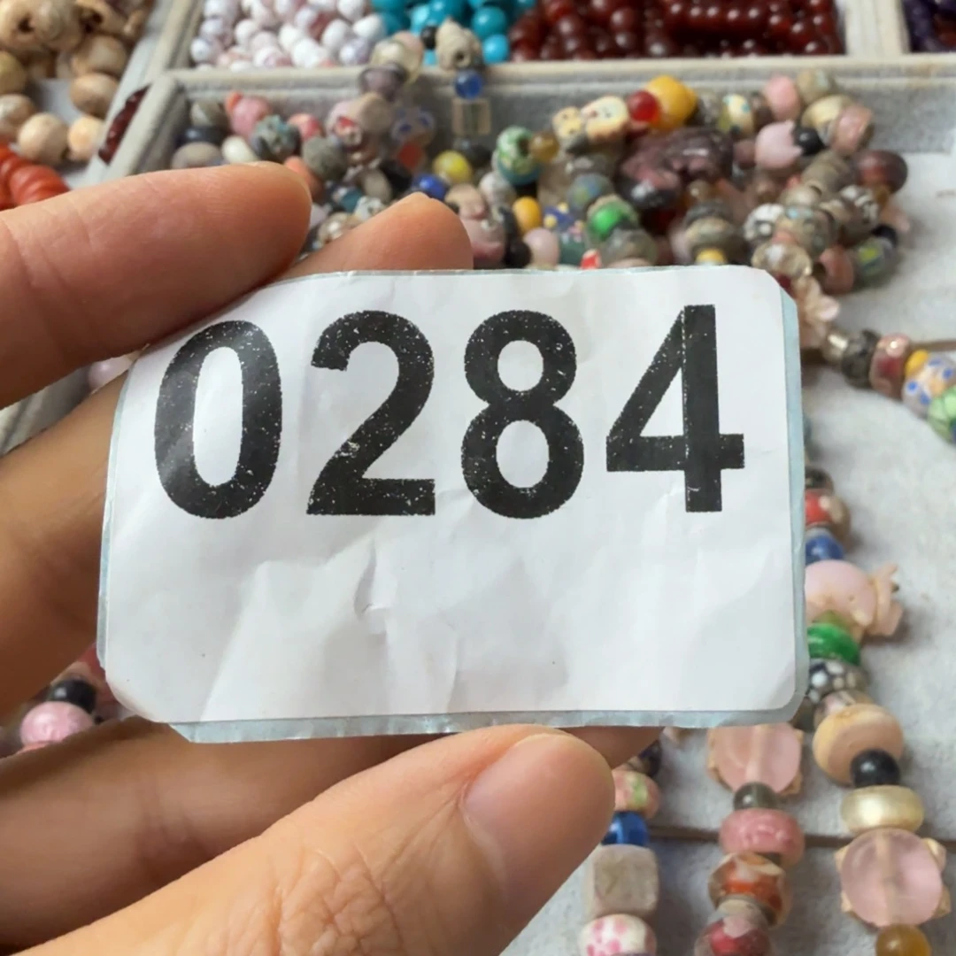 用***6玛瑙/玉髓未镶嵌颈饰