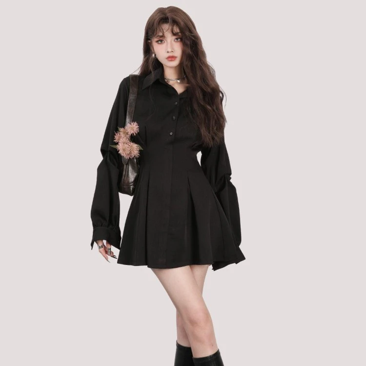 D168 2025年春季新款气质时尚法式黑色长袖收腰POLO领连衣裙