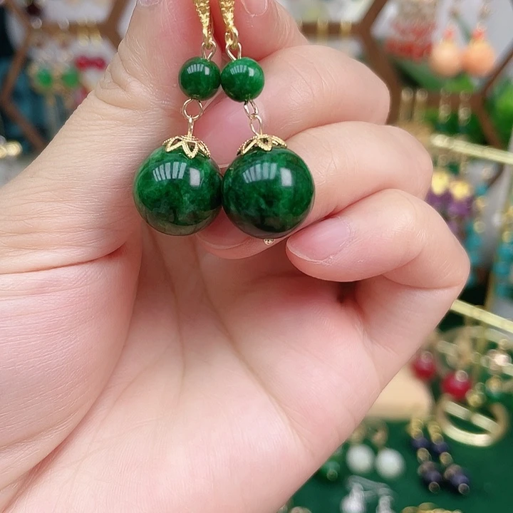 合金石英质玉耳饰