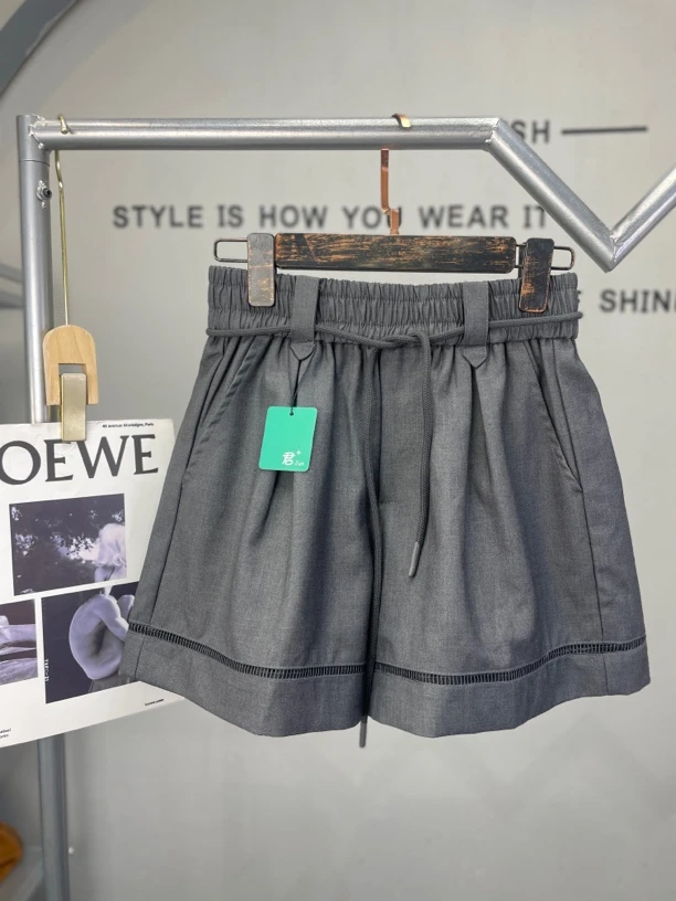 君家纯色口袋休闲短裤