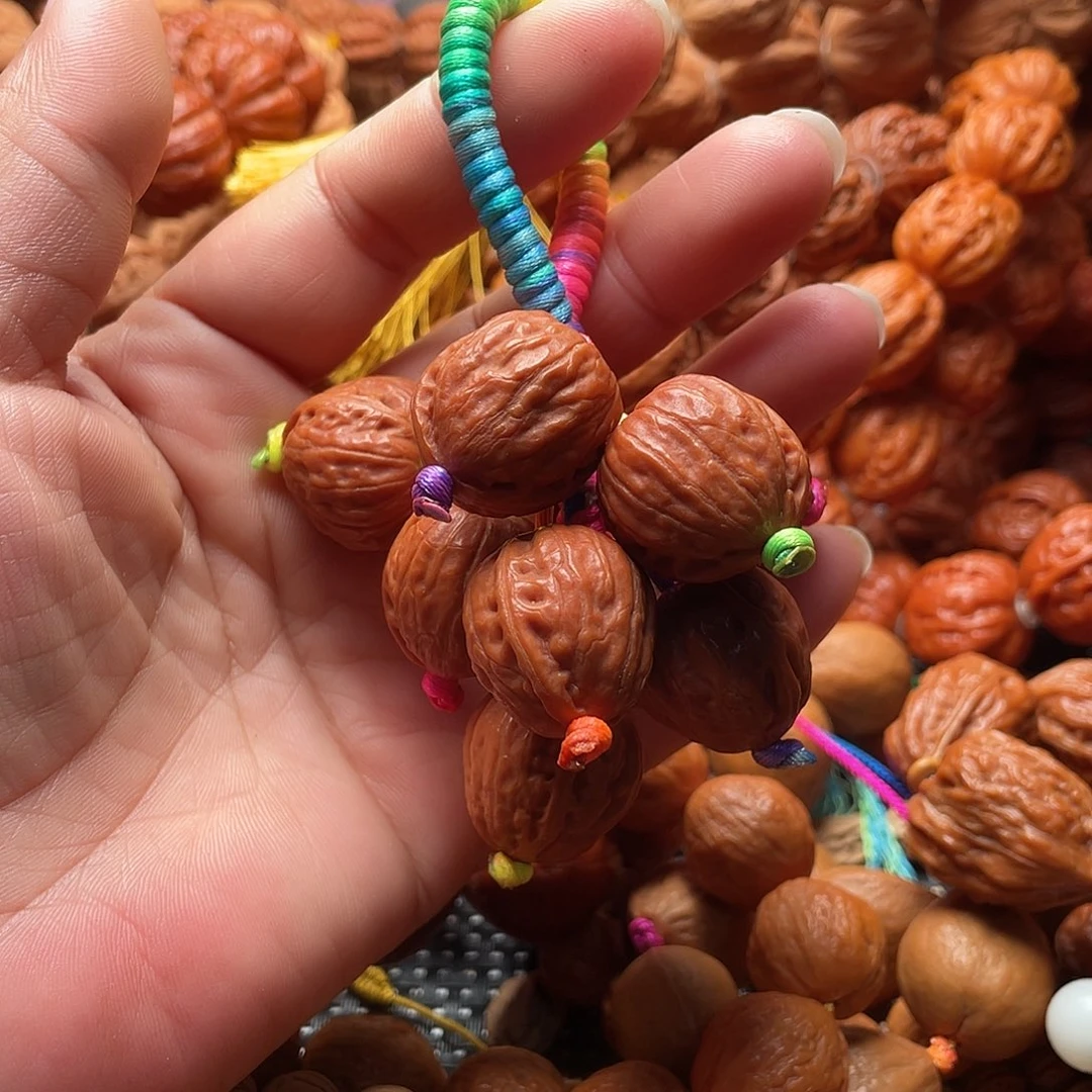 文玩核桃手串葡萄串