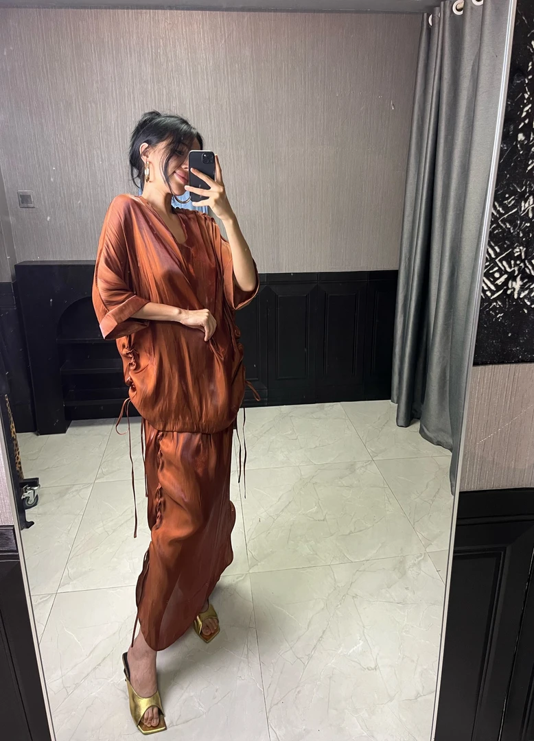 时尚设计款半裙套装