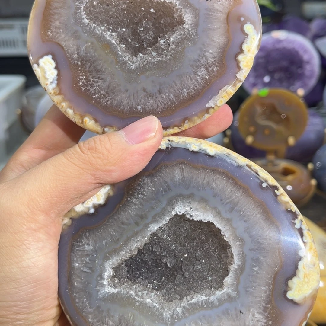 未镶嵌聚宝盆玛瑙/玉髓