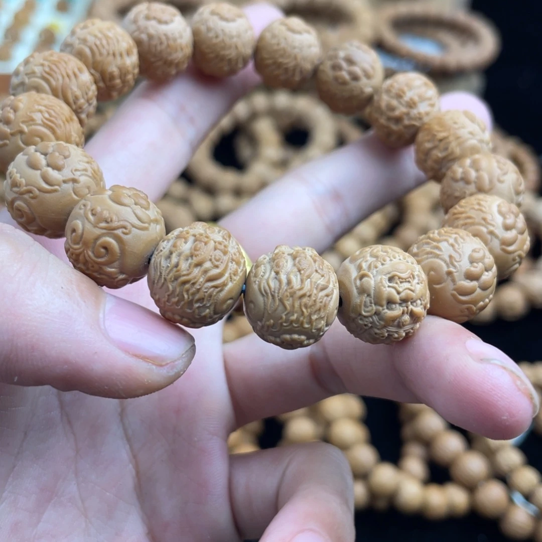 培***跟手串猴头核桃手串