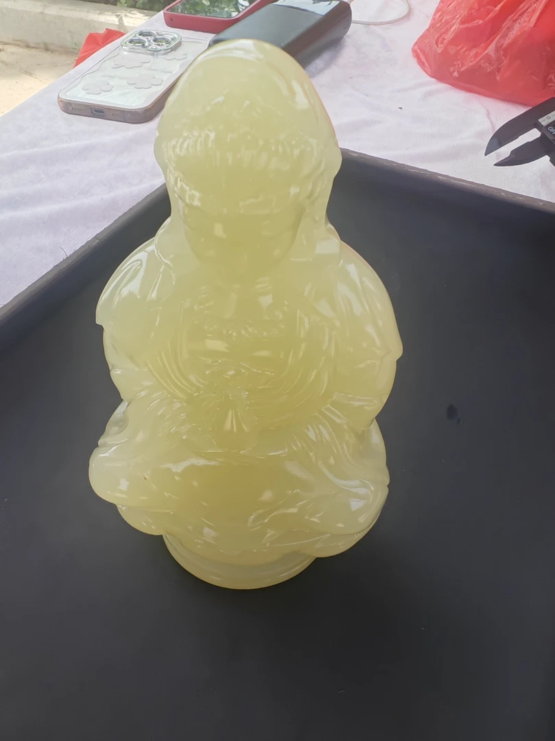 猫眼大观音摆件 色泽鲜艳