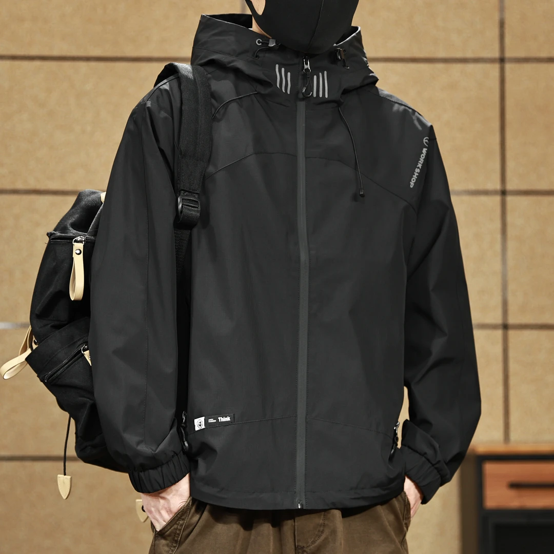 美式休闲户外冲锋夹克男潮牌春秋款连帽宽松大码工装登山服外套男