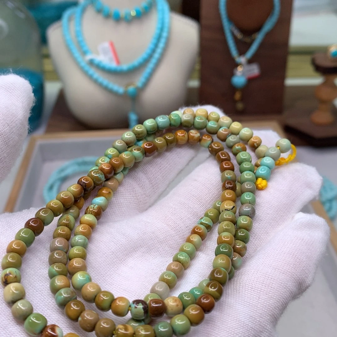 绿松石配饰未镶嵌