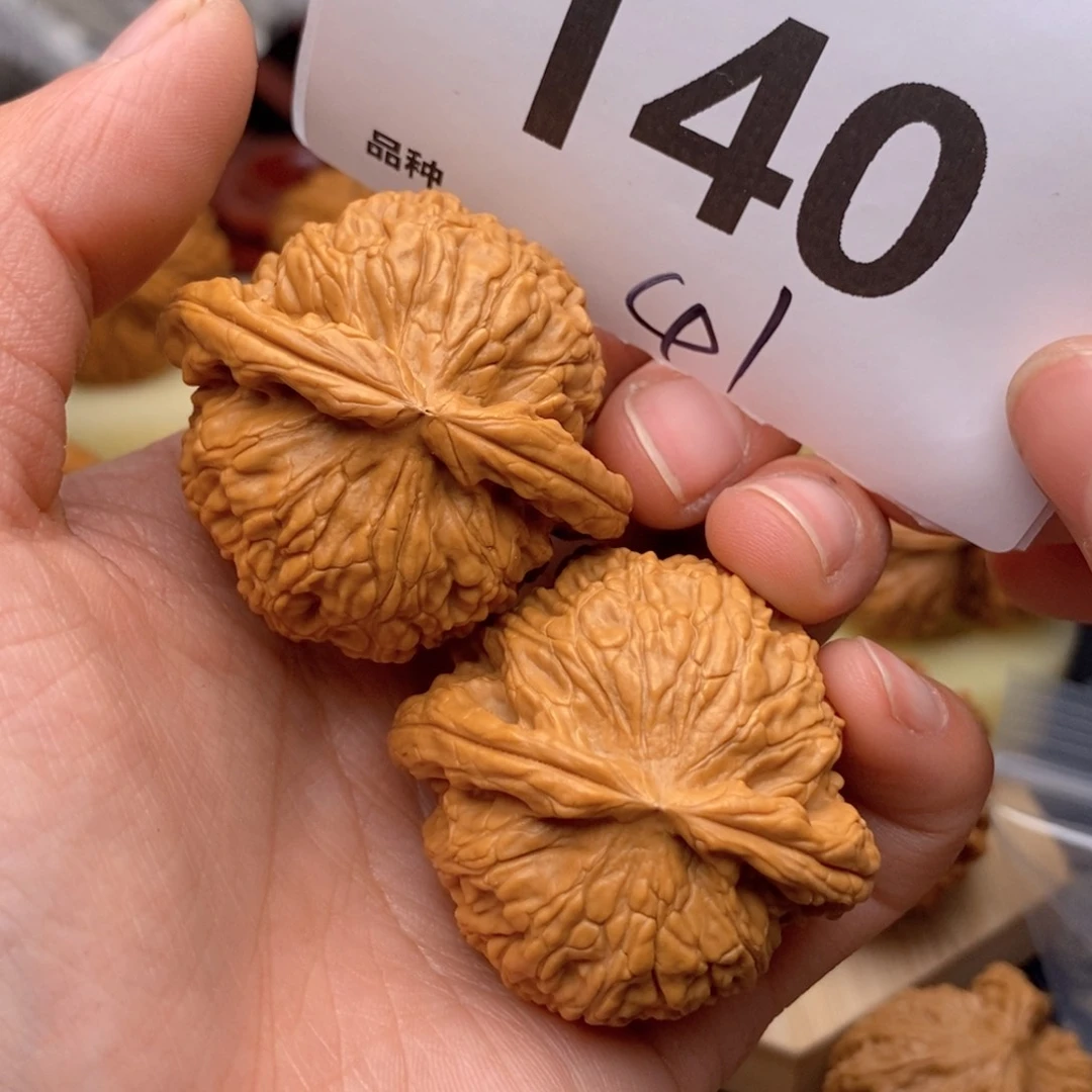 文玩核桃吊坠140号41全白