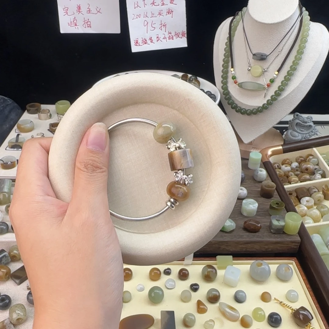 和田玉（糖玉）未镶嵌珠宝奇石梦幻芋泥3颗