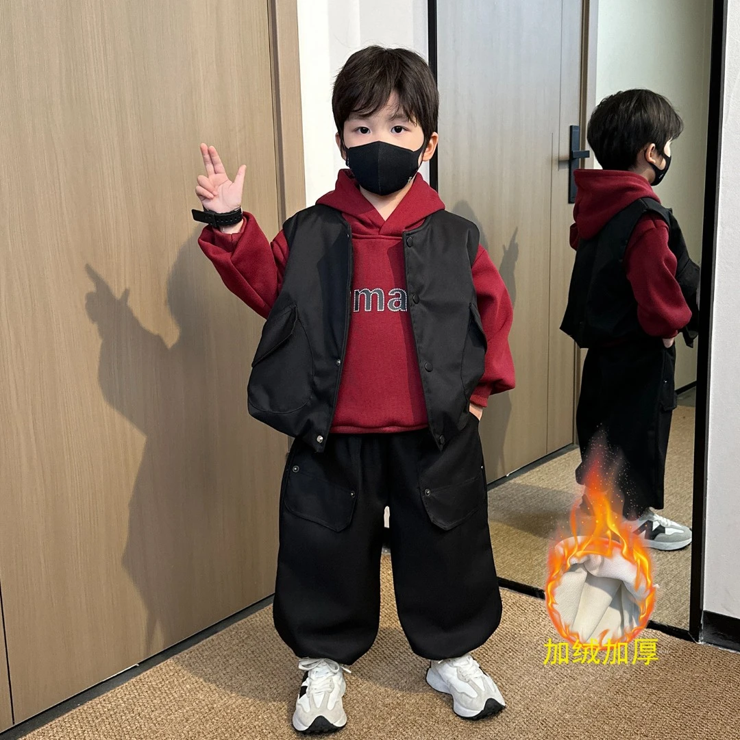 男童加绒套装2025新款秋冬季酷帅男孩卫衣儿童马甲男宝加厚三件套