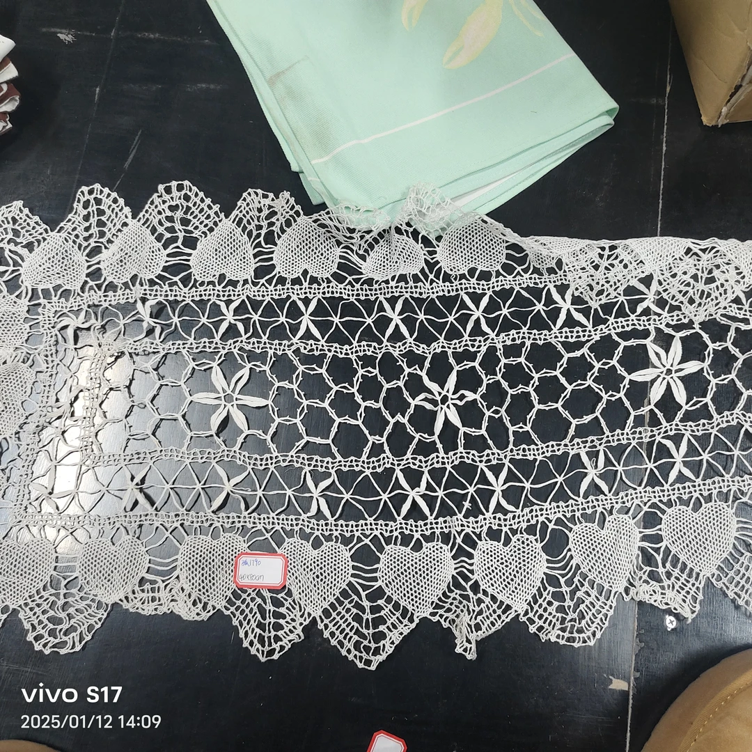 孤1790白色棒槌花边桌旗40*80