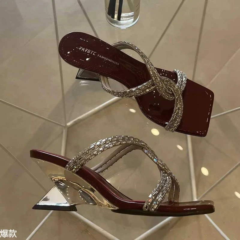 大码凉鞋女41到43宽胖脚女鞋夏季2025新款高跟鞋外穿拖鞋低跟凉拖