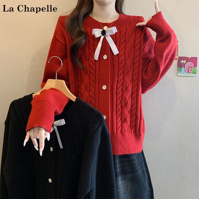 拉夏贝尔胖MM秋冬大码红色法式蝴蝶结麻花毛衣遮肚休闲针织上衣女