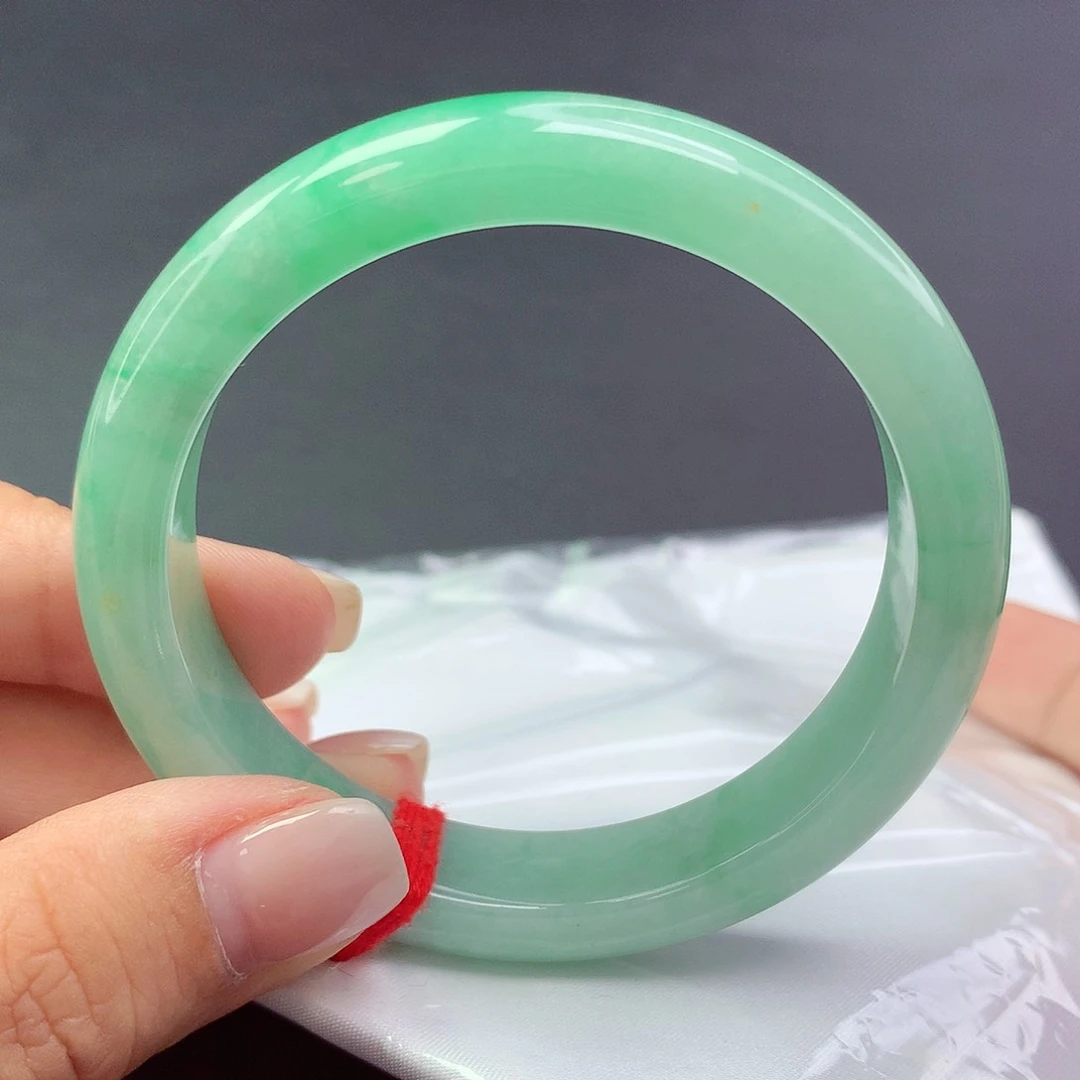 【闪购商品】未镶嵌手镯翡翠882672