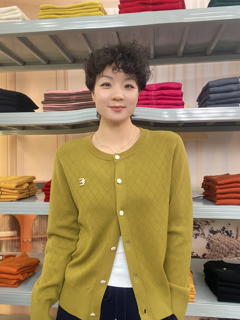 100%莱赛尔纤维圆领厚款开衫纯色时尚百搭显瘦针织衫5006