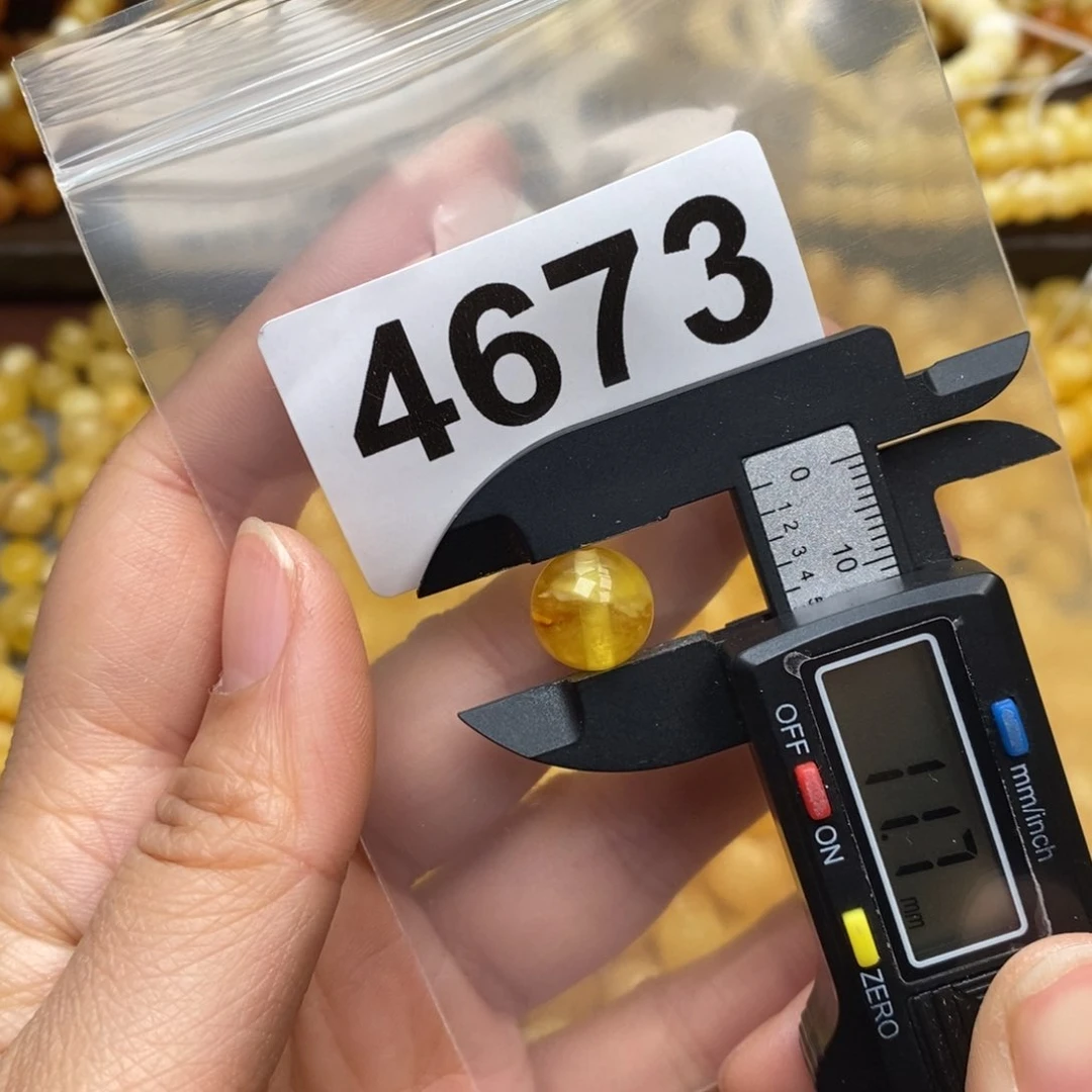 蜜蜡珠宝奇石未镶嵌