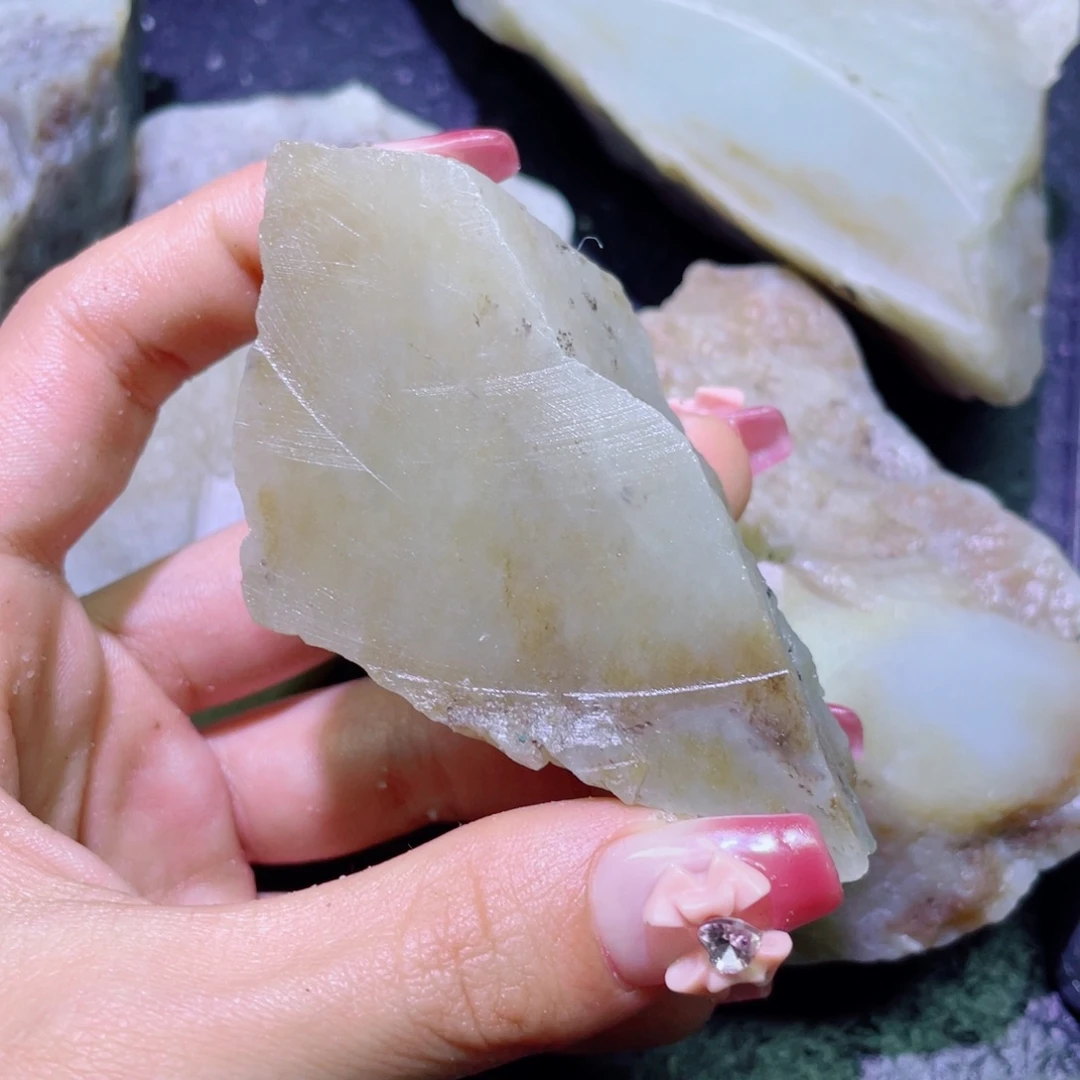 和田玉未镶嵌珠宝半成品