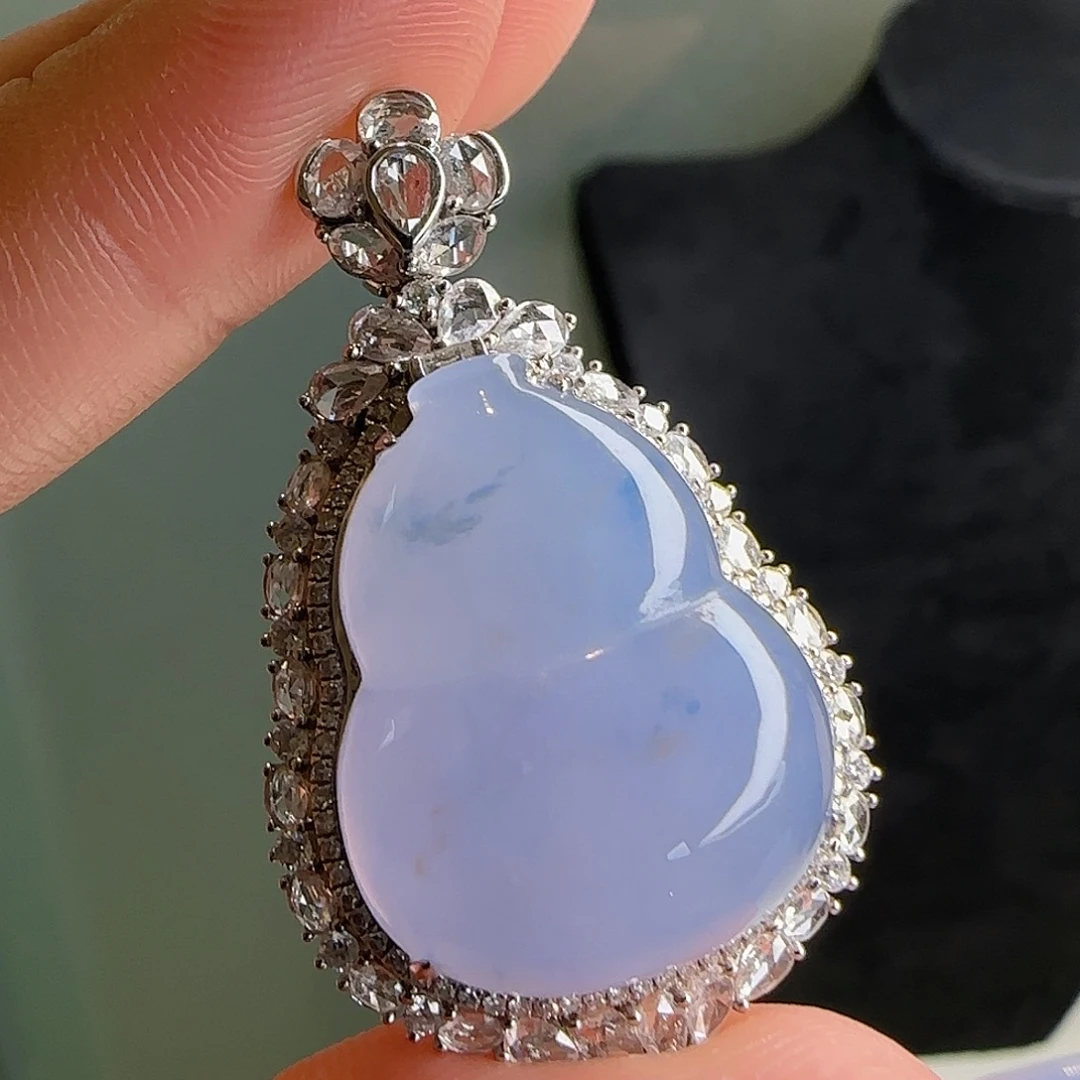 翡翠18K金镶嵌颈饰天然翡翠