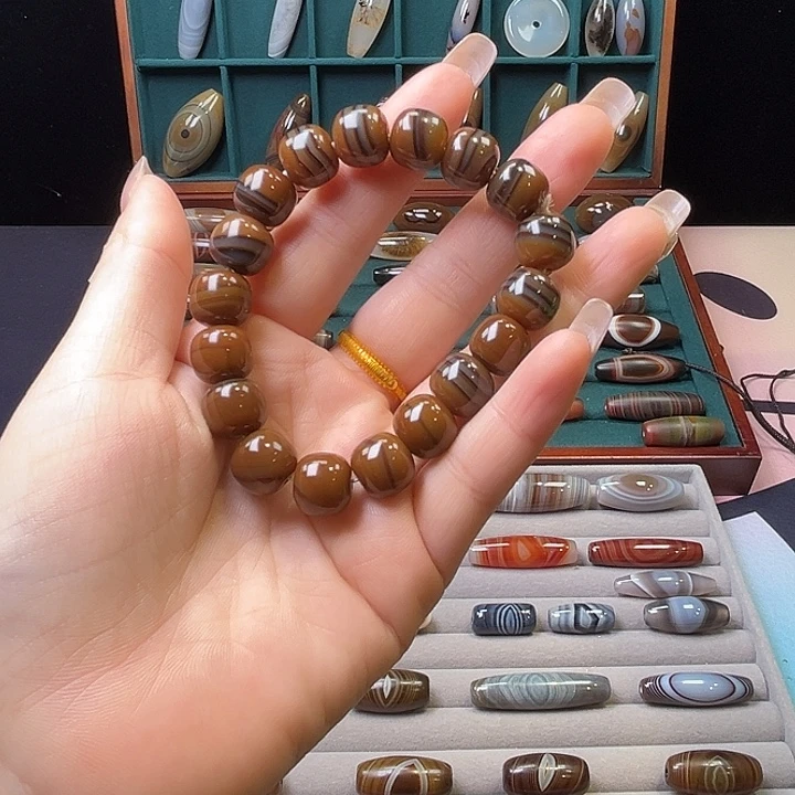 玛瑙/玉髓未镶嵌吊坠(赠链)