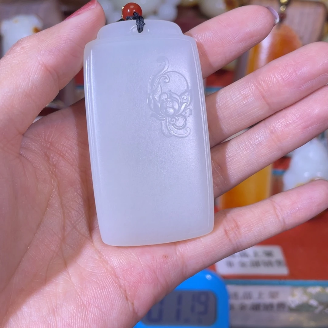 随***。和田玉未镶嵌把件