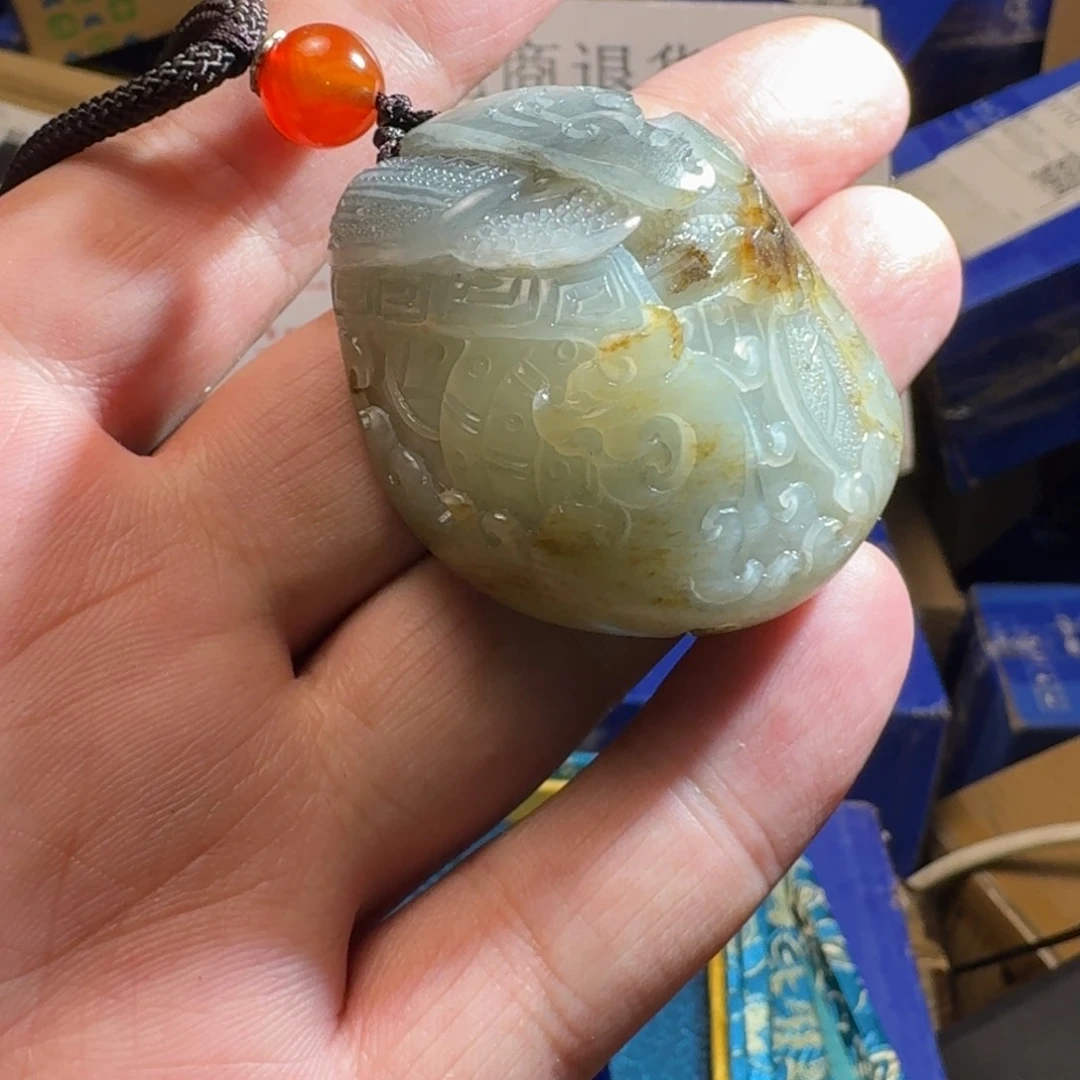 和田玉（糖玉）未镶嵌颈饰