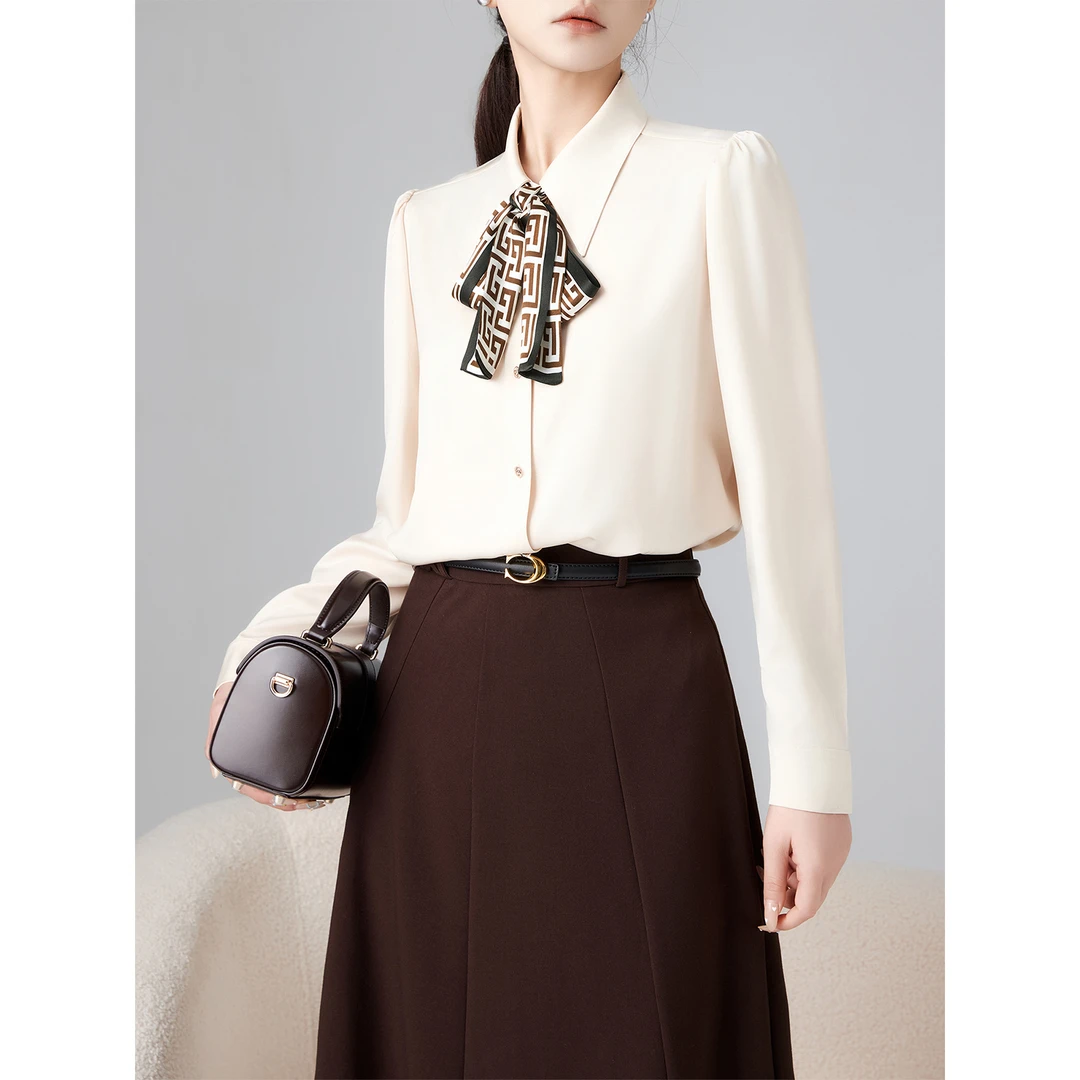 老敏哥 通搭无限】抗皱光感尖领气质高级感显瘦秋季通勤上衣Q7103