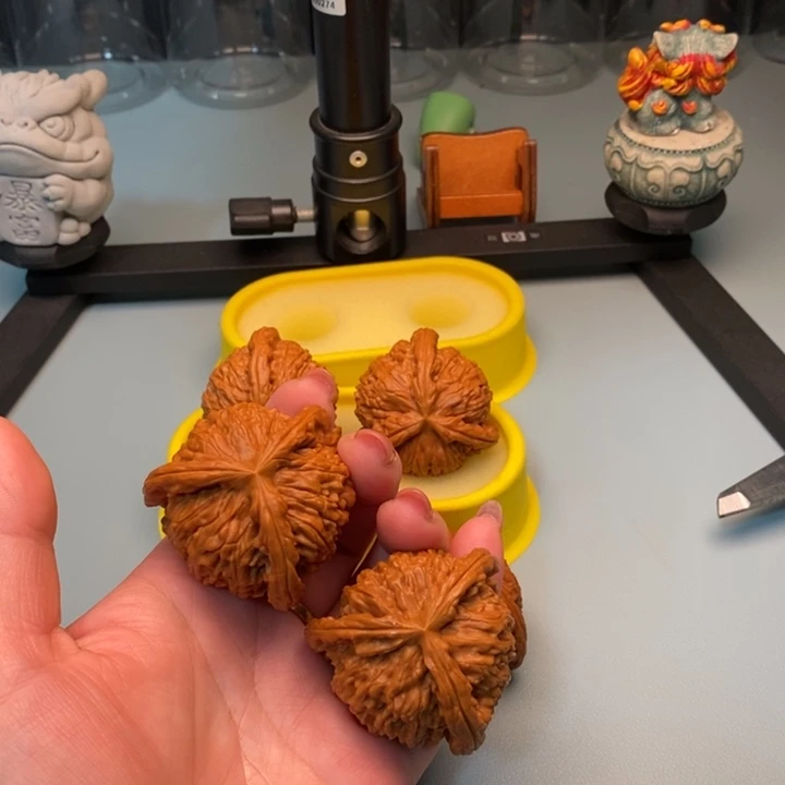 淅***啦吊坠文玩核桃45尺寸白狮子