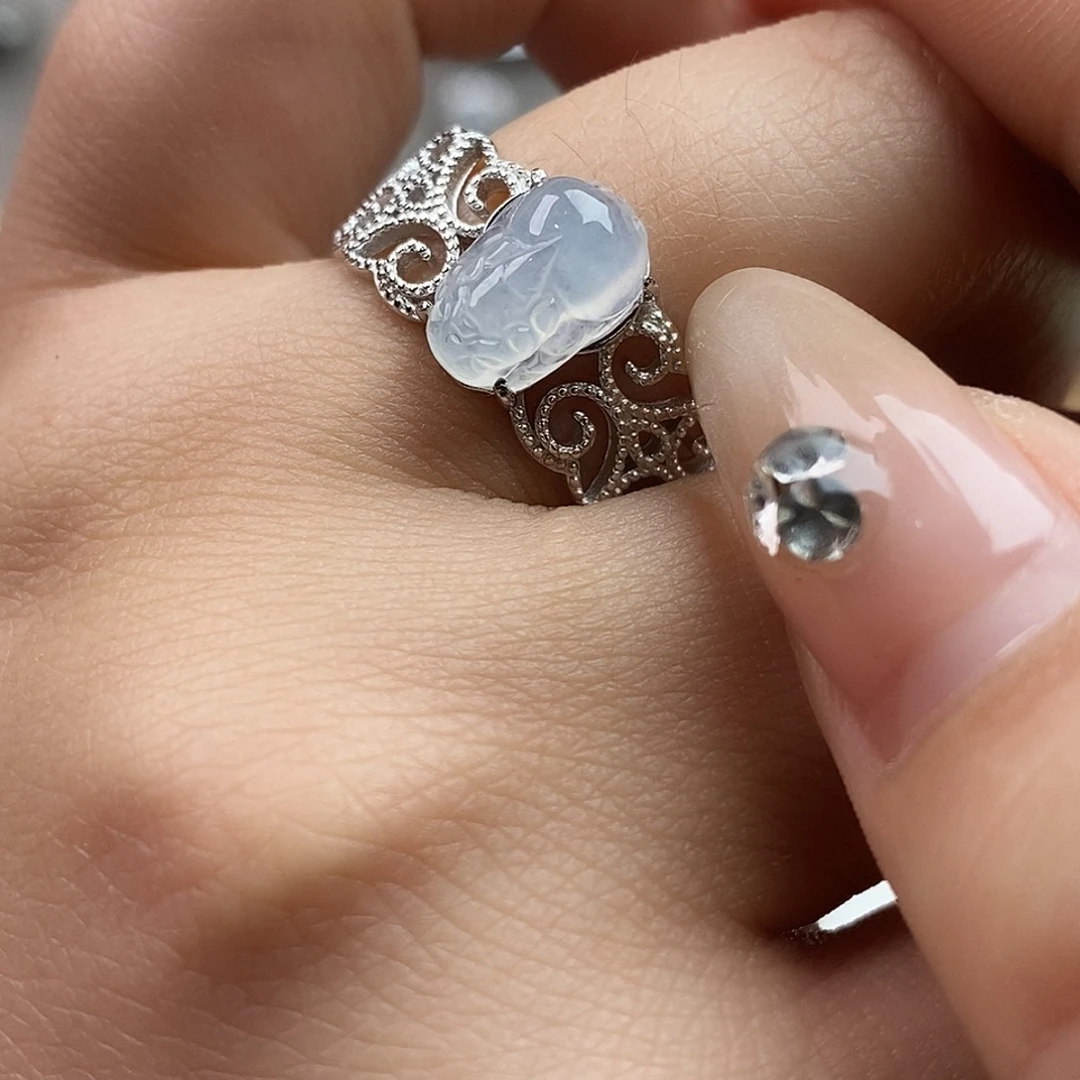 翡翠未镶嵌戒指翡翠