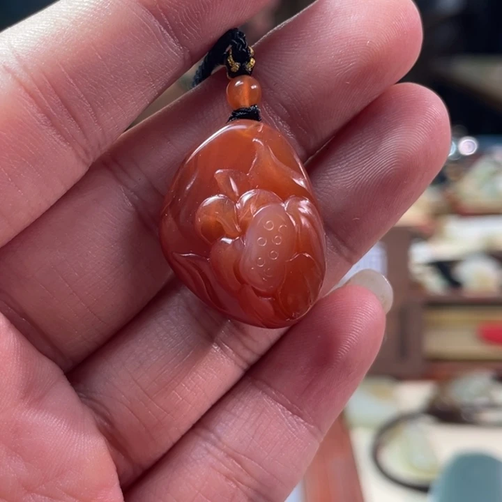 颈饰未镶嵌南红玛瑙