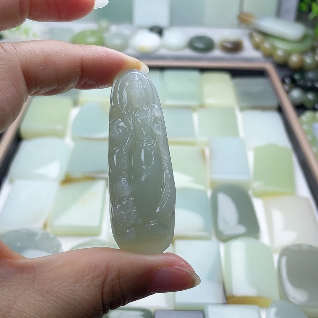 颈饰未镶嵌和田玉（糖玉）奇*