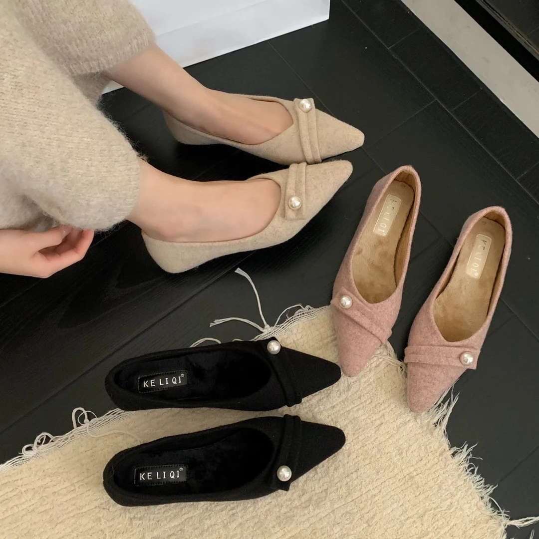 珍珠尖头加绒低跟秋冬新款通勤单鞋小香风百搭法式韩版新中式