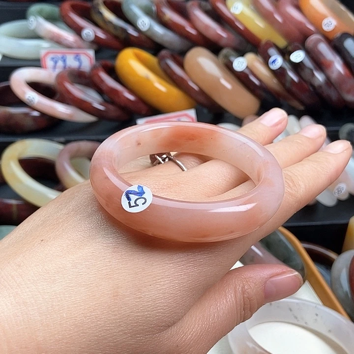 石英质玉手镯未镶嵌丫*