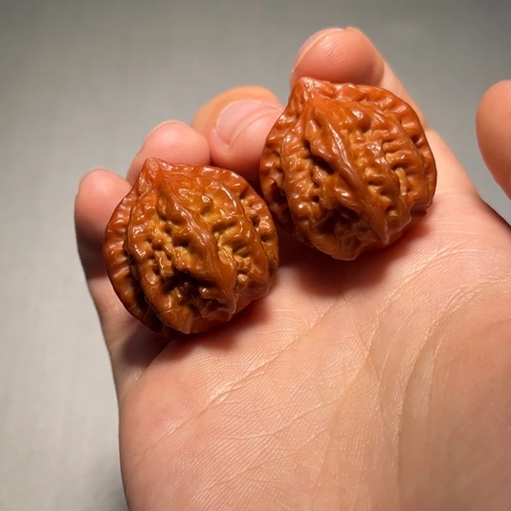 文玩核桃把件龙脊450