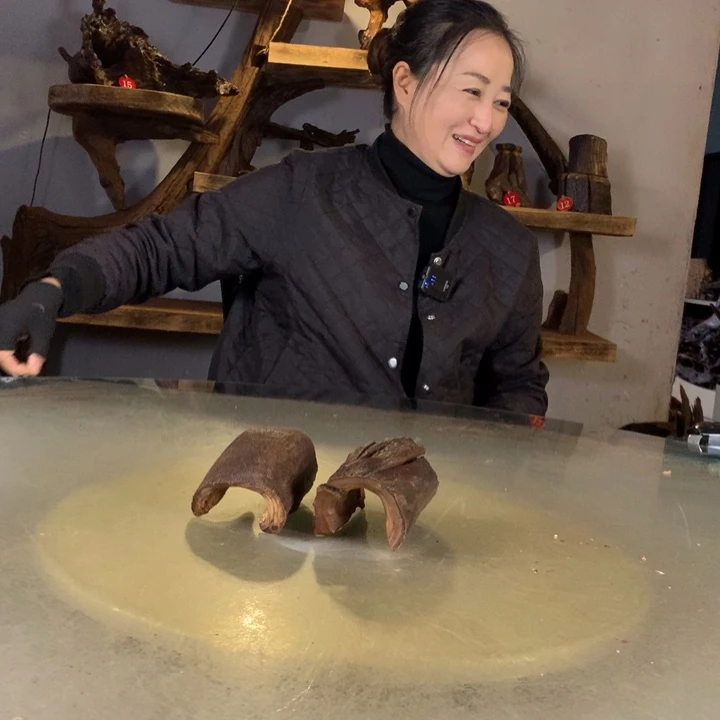呢***王天然的云南紫柚木会黄水