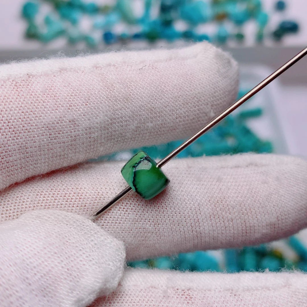 绿松石未镶嵌挂件