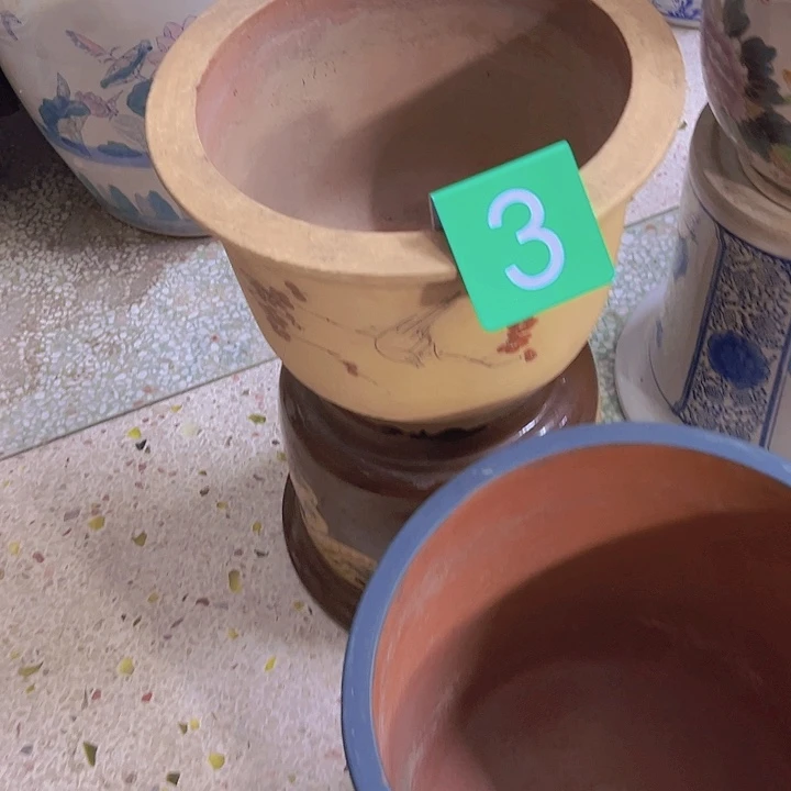 小***民。。。。。。。。。。。。。。。。。