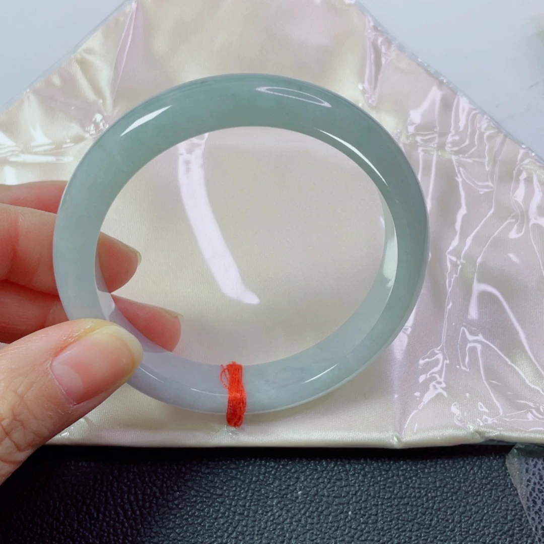 翡翠未镶嵌手镯圈口61.8宽13厚8.8