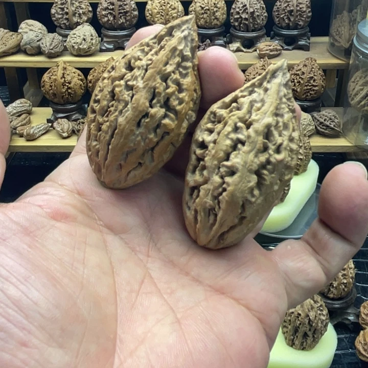 文玩核桃吊坠梭子8